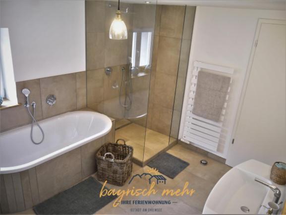 Ihre Ferienwohnung Bayrisch Mehr... Gstadt am Chiemsee Quarto foto